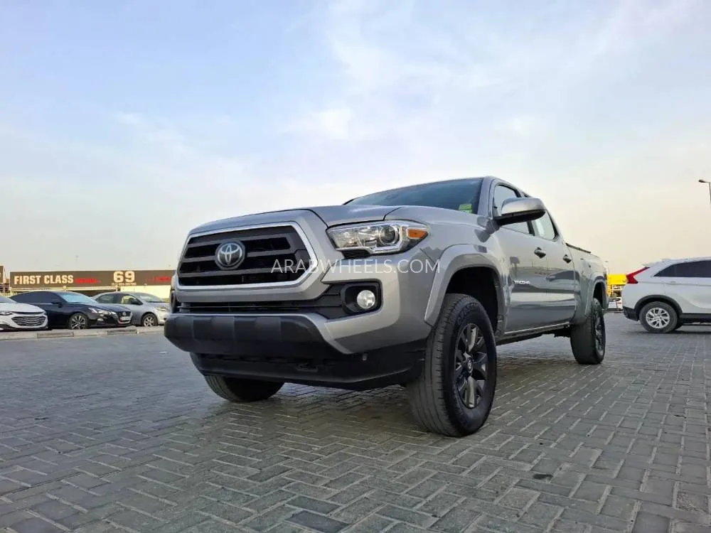 Toyota Tacoma 2021 for Sale in Ajman Image-8
