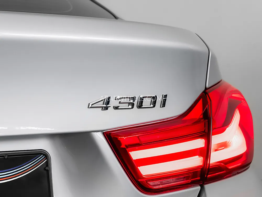 BMW 4 series 2018 for Sale in Dubai Image-16