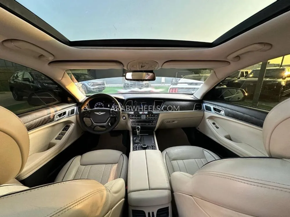 Genesis G80 2015 for Sale in Ajman Image-11
