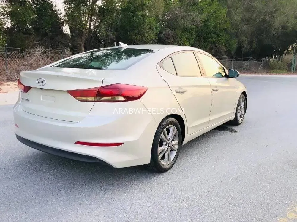 Hyundai Elantra 2017 for Sale in Sharjah Image-6