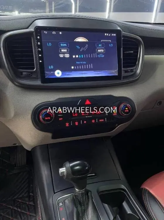 كيا سورينتو 2015 for Sale in عجمان Image-9