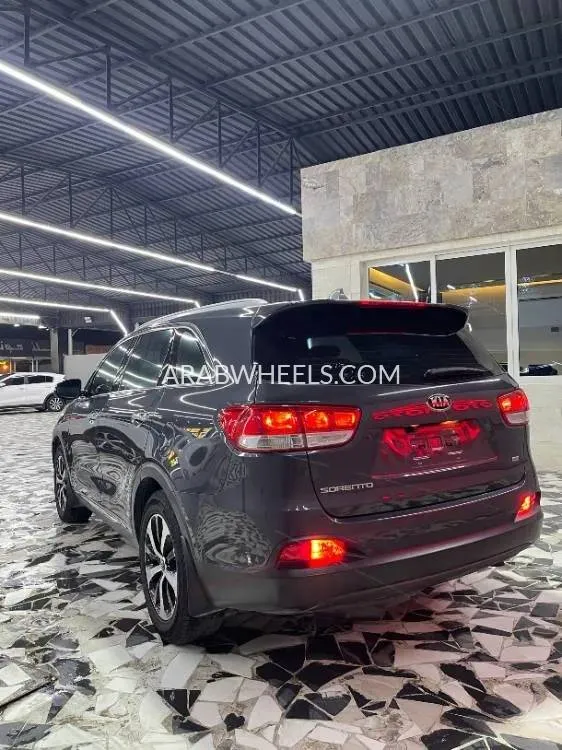 كيا سورينتو 2015 for Sale in عجمان Image-13