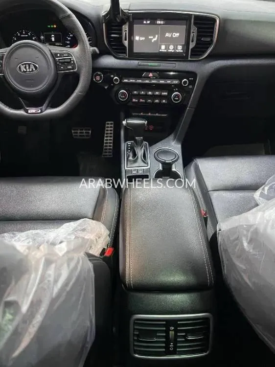 Kia Sportage 2017 for Sale in Ajman Image-7