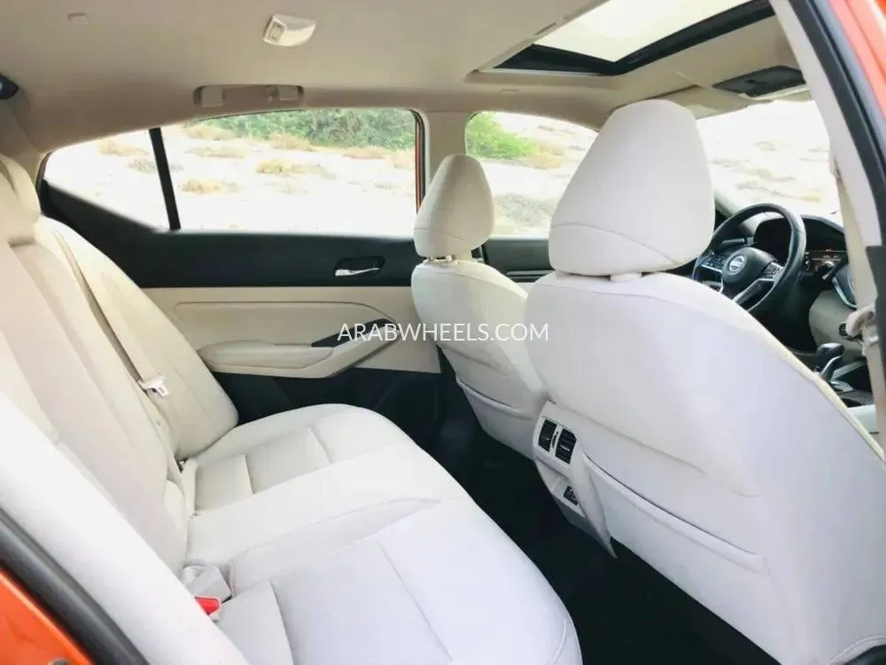 Nissan Altima 2019 for Sale in Sharjah Image-13