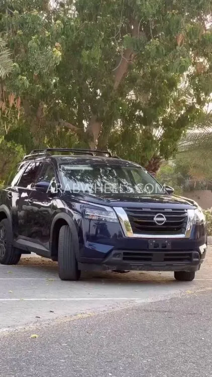 Nissan Pathfinder 2022 for Sale in Ajman Image-2