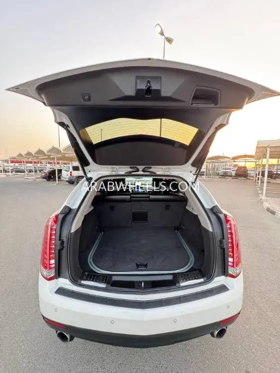 Cadillac SRX 2013 for Sale in Dubai Image-16