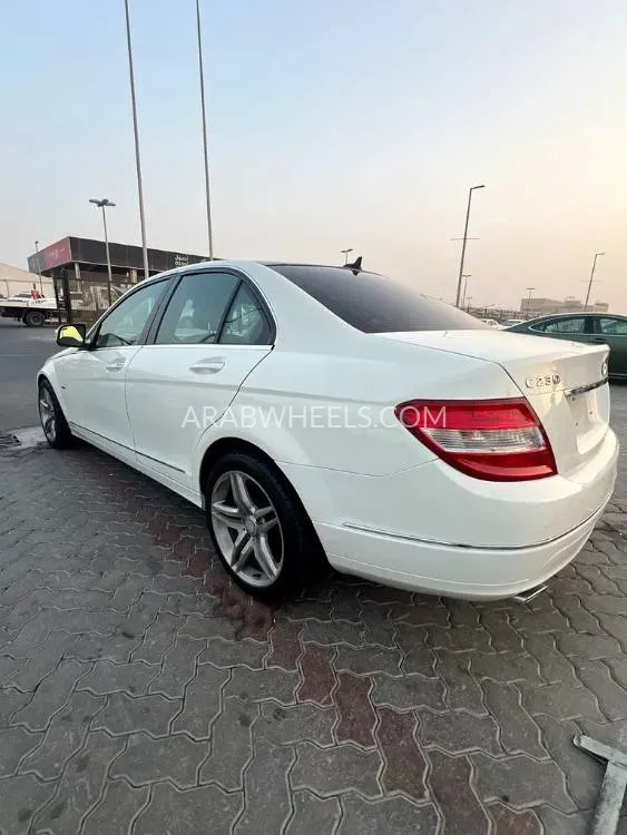 Mercedes Benz C Class 2008 for Sale in Sharjah Image-3