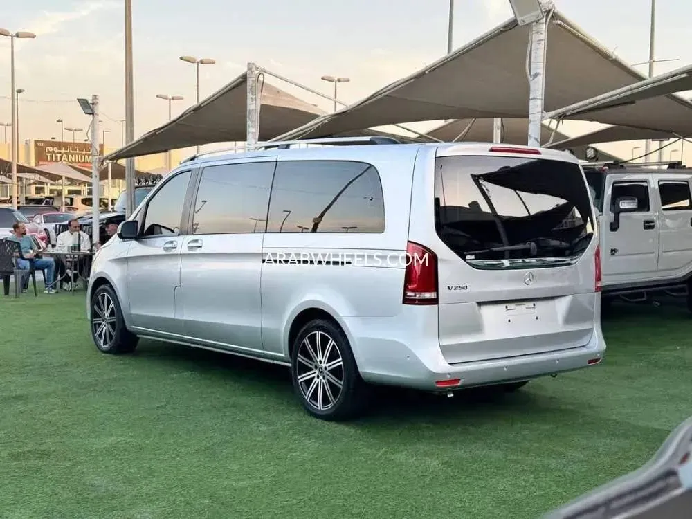 Mercedes Benz V Class 2020 for Sale in Dubai Image-6