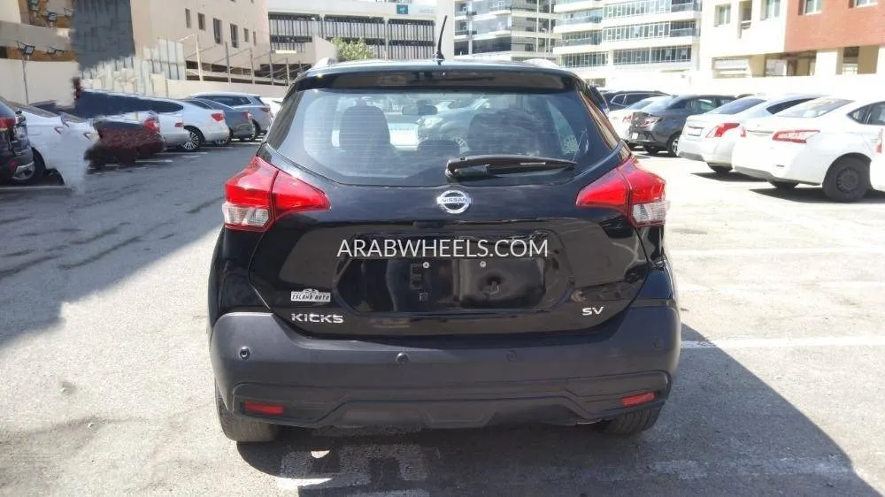 Nissan Kicks 2019 for Sale in Dubai Image-11