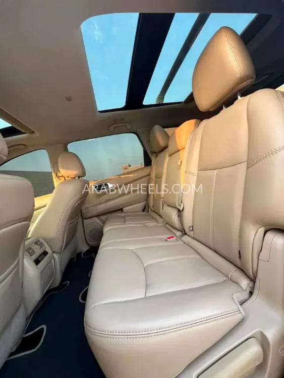 Nissan Pathfinder 2018 for Sale in Sharjah Image-9