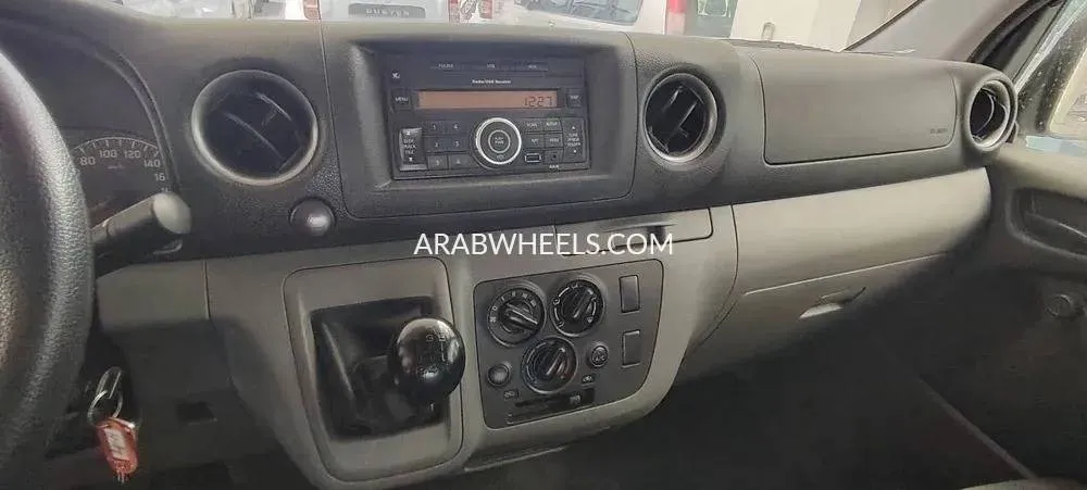 نيسان أورفان 2022 for Sale in الشارقة Image-7