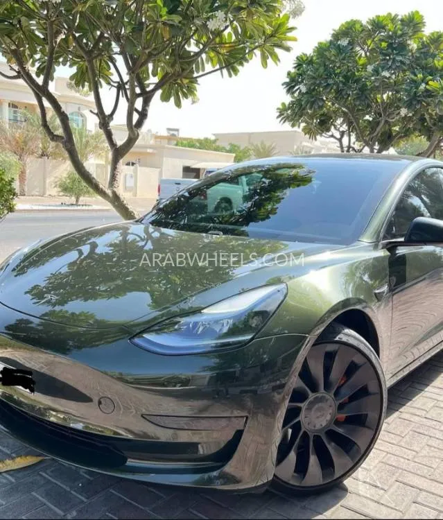 Tesla Model 3 2021 for Sale in Sharjah Image-2