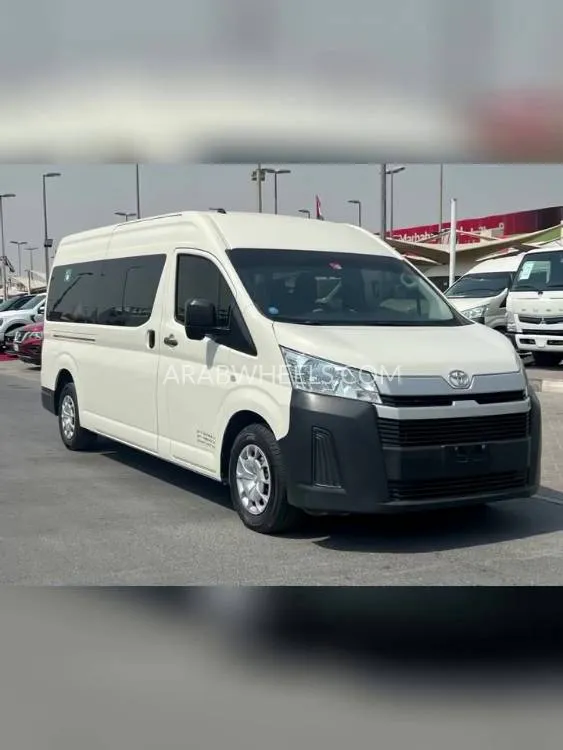 Toyota Hiace 2021 for Sale in Ras Al Khaimah Image-2