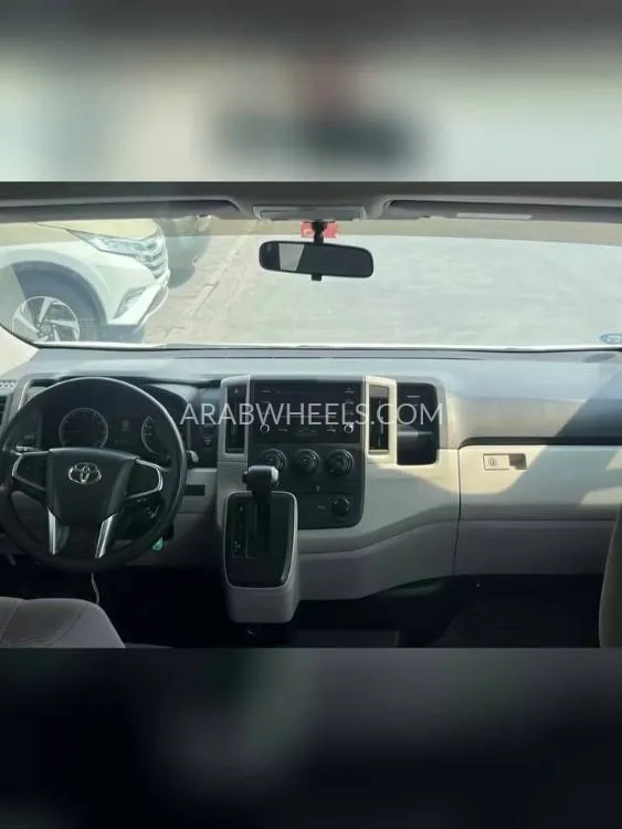 Toyota Hiace 2021 for Sale in Ras Al Khaimah Image-10