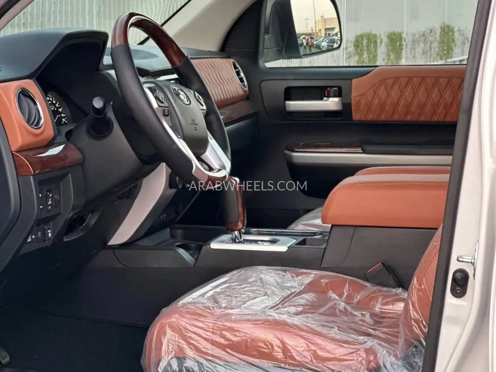 Toyota Tundra 2021 for Sale in Sharjah Image-10