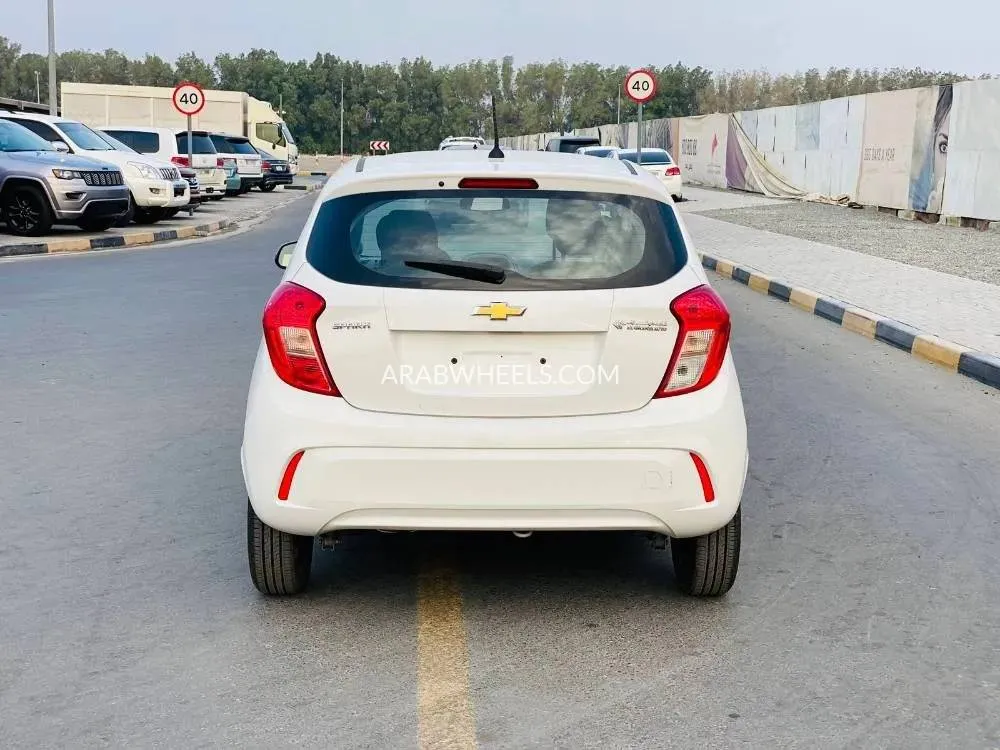 Chevrolet Spark 2020 for Sale in Sharjah Image-9