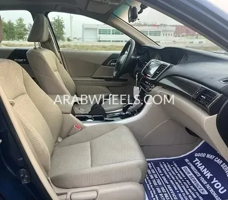 Honda Accord 2017 for Sale in Dubai Image-11