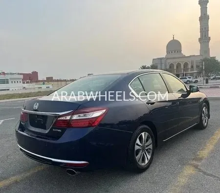 Honda Accord 2017 for Sale in Dubai Image-17