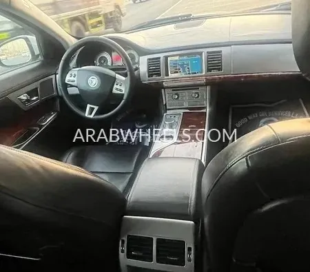 Jaguar XF 2010 for Sale in Dubai Image-9