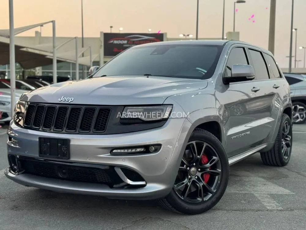 Jeep Grand Cherokee 2016 for Sale in Sharjah Image-2