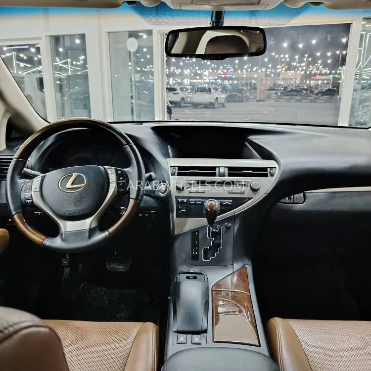 Lexus RX 2015 for Sale in Sharjah Image-4