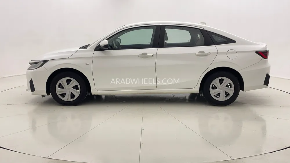 Toyota Yaris 2023 for Sale in Dubai Image-6