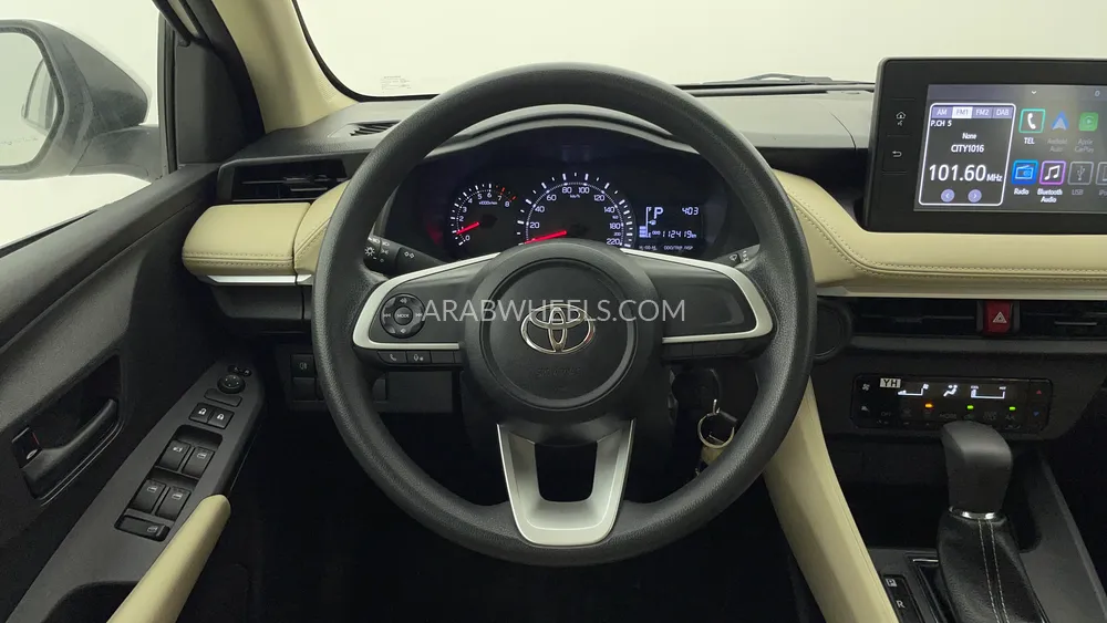 Toyota Yaris 2023 for Sale in Dubai Image-16