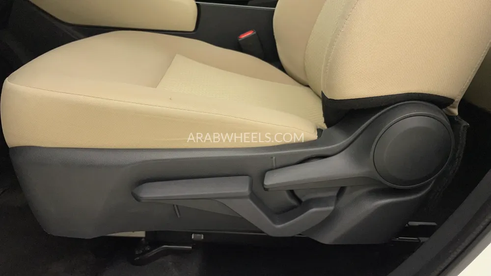 Toyota Yaris 2023 for Sale in Dubai Image-19