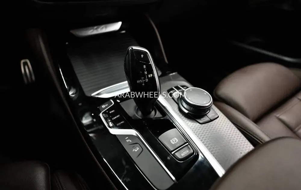 بي إم دبليو X4 2020 for Sale in الشارقة Image-13