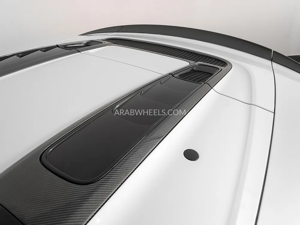 أودي  سبايدر R8 2020 for Sale in دبي Image-17