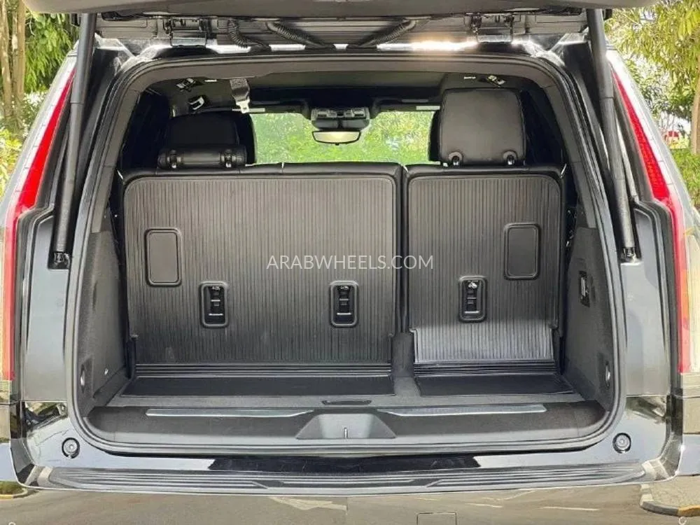 Cadillac Escalade 2022 for Sale in Dubai Image-27