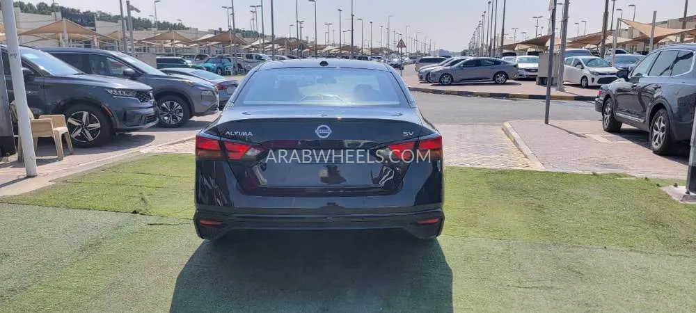 Nissan Altima 2021 for Sale in Dubai Image-4
