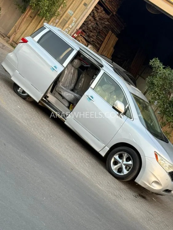 Nissan Quest 2012 for Sale in Sharjah Image-5