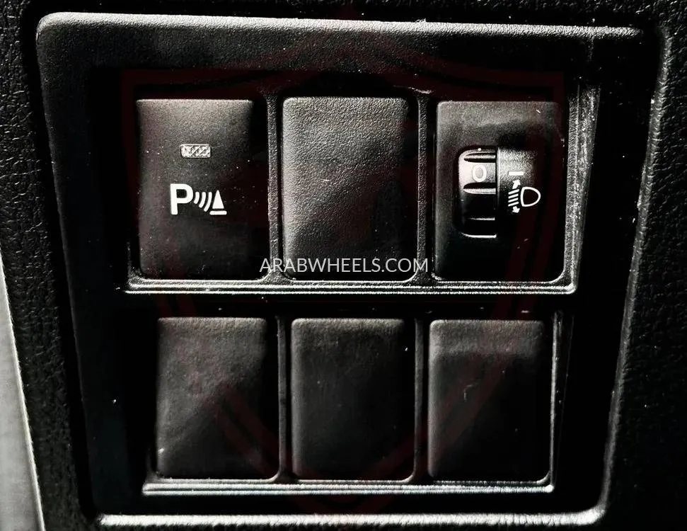 Toyota Fortuner 2019 for Sale in Sharjah Image-19