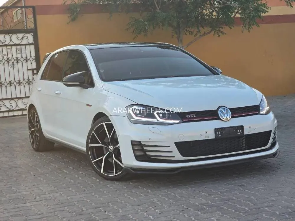  فولكس واجن جولف 2015 for Sale in أم القيوين Image-5