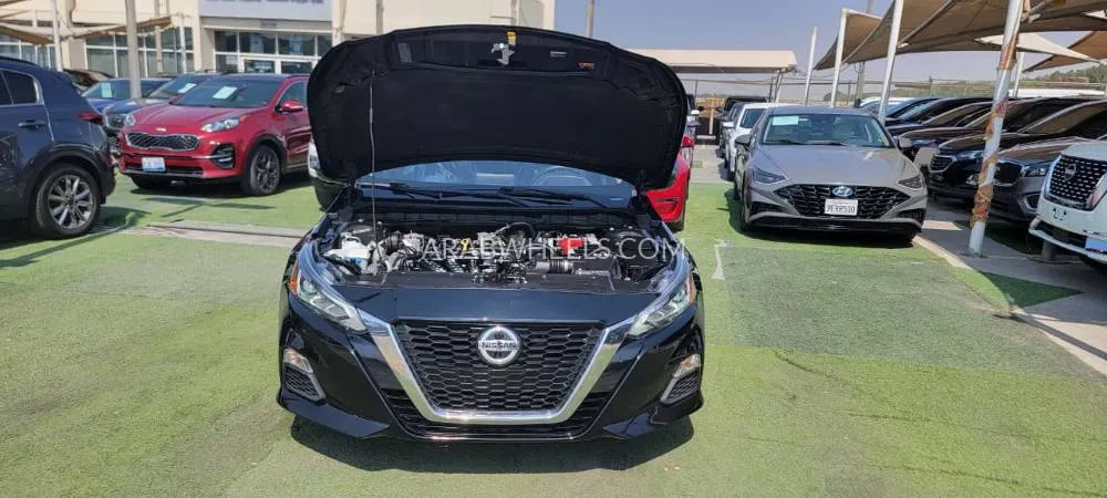 Nissan Altima 2021 for Sale in Dubai Image-6