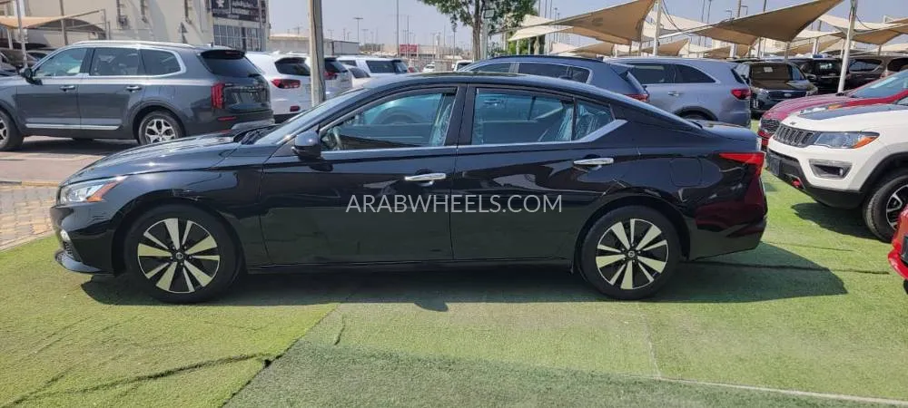 Nissan Altima 2021 for Sale in Dubai Image-15