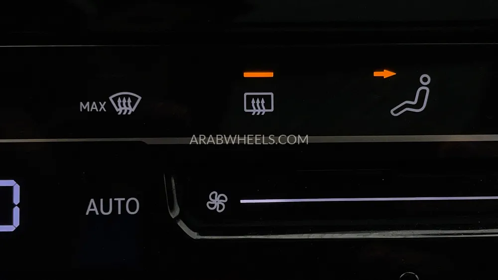 Volkswagen T Roc 2023 for Sale in Dubai Image-46