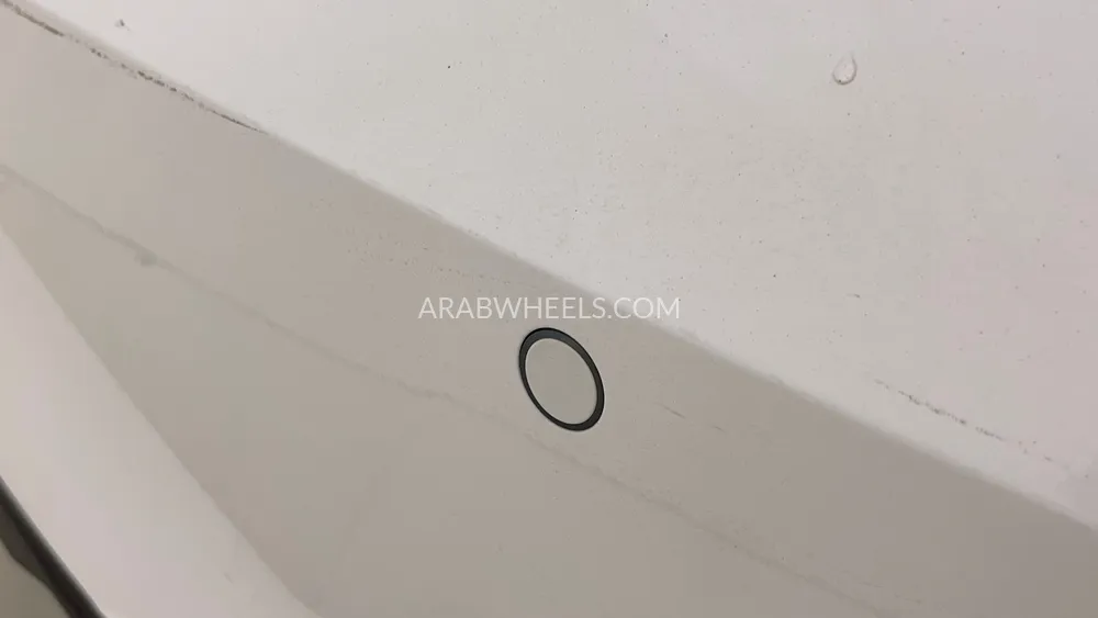 Hyundai Elantra 2023 for Sale in Dubai Image-28