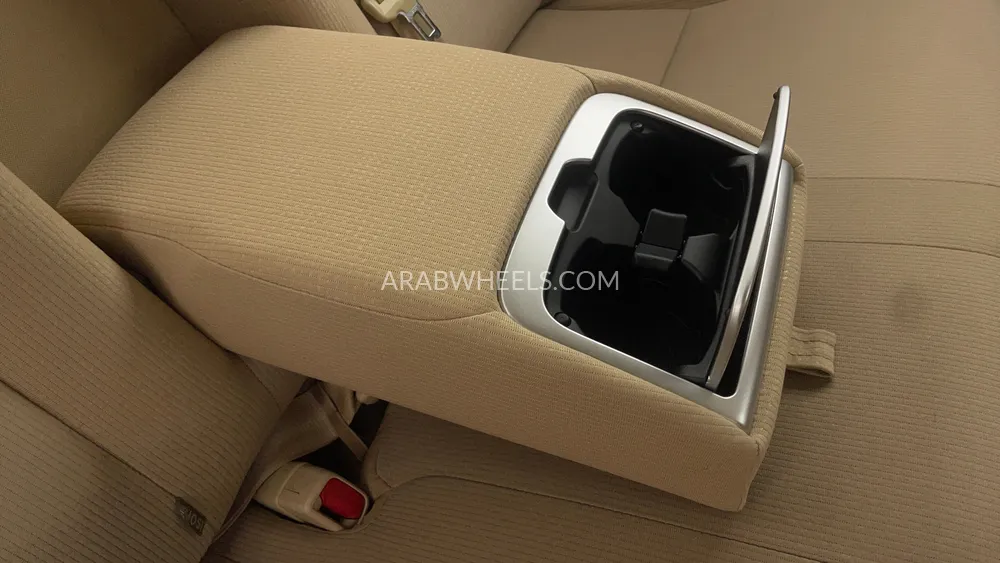 تويوتا كورولا 2019 for Sale in دبي Image-31