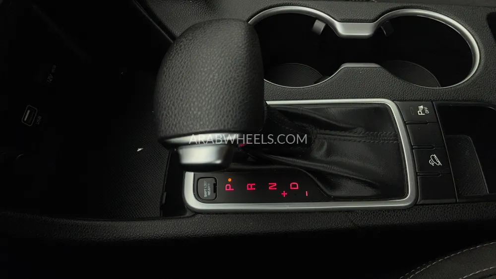 Kia Sportage 2021 for Sale in Dubai Image-16