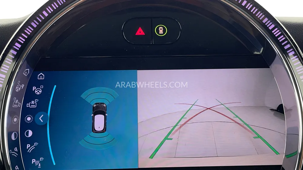 Mini Cooper 2023 for Sale in Dubai Image-16