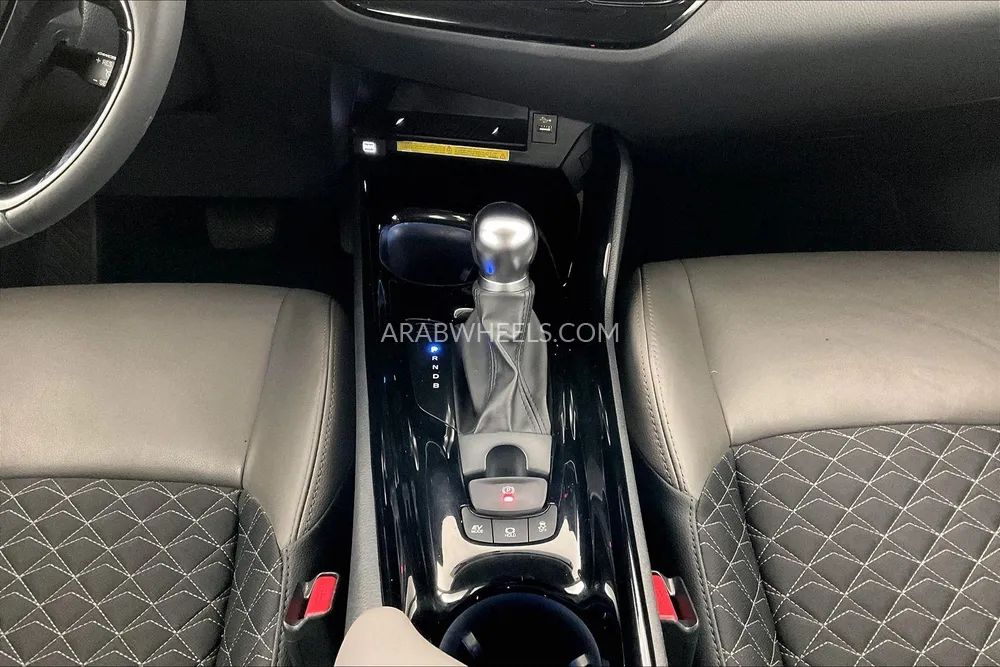 Toyota C-HR 2022 for Sale in Sharjah Image-23