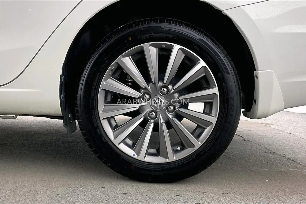 Suzuki Ciaz 2023 for Sale in Dubai Image-9