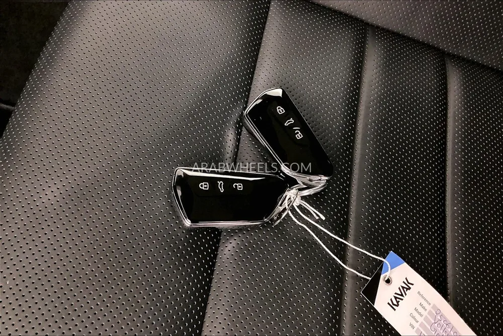 Volkswagen Golf 2024 for Sale in Sharjah Image-17