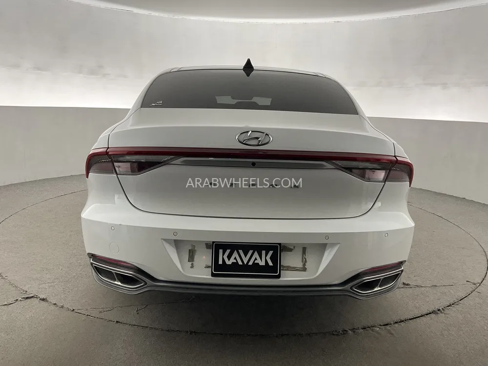 Hyundai Azera 2022 for Sale in Sharjah Image-5