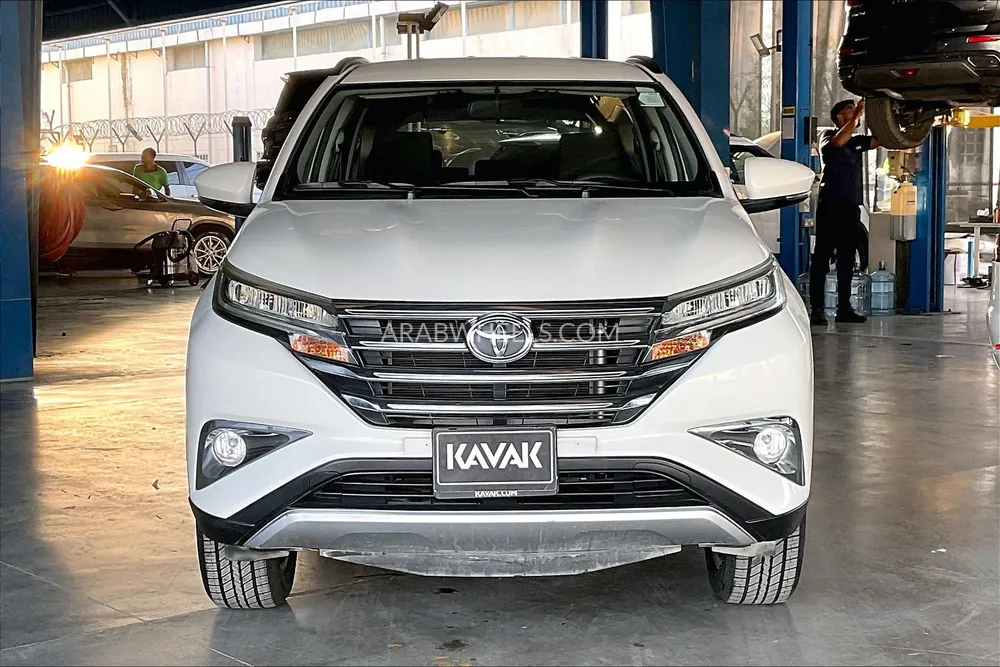 Toyota Rush 2021 for Sale in Dubai Image-1