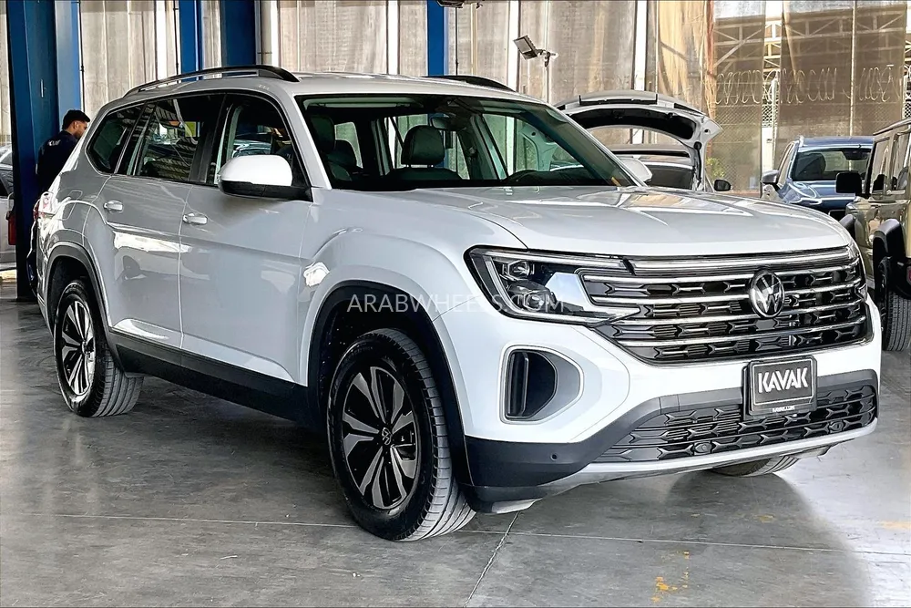 Volkswagen Teramont 2024 for Sale in Dubai Image-3