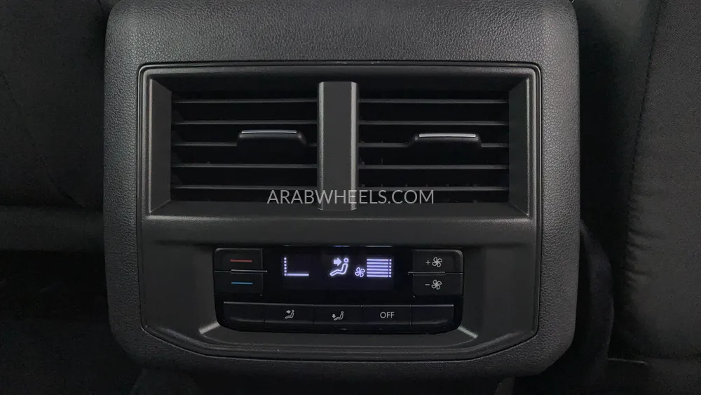 Volkswagen Teramont 2022 for Sale in Dubai Image-23