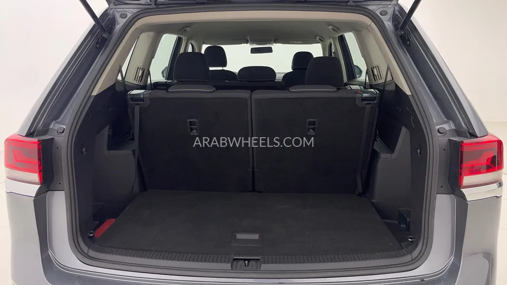 Volkswagen Teramont 2022 for Sale in Dubai Image-26